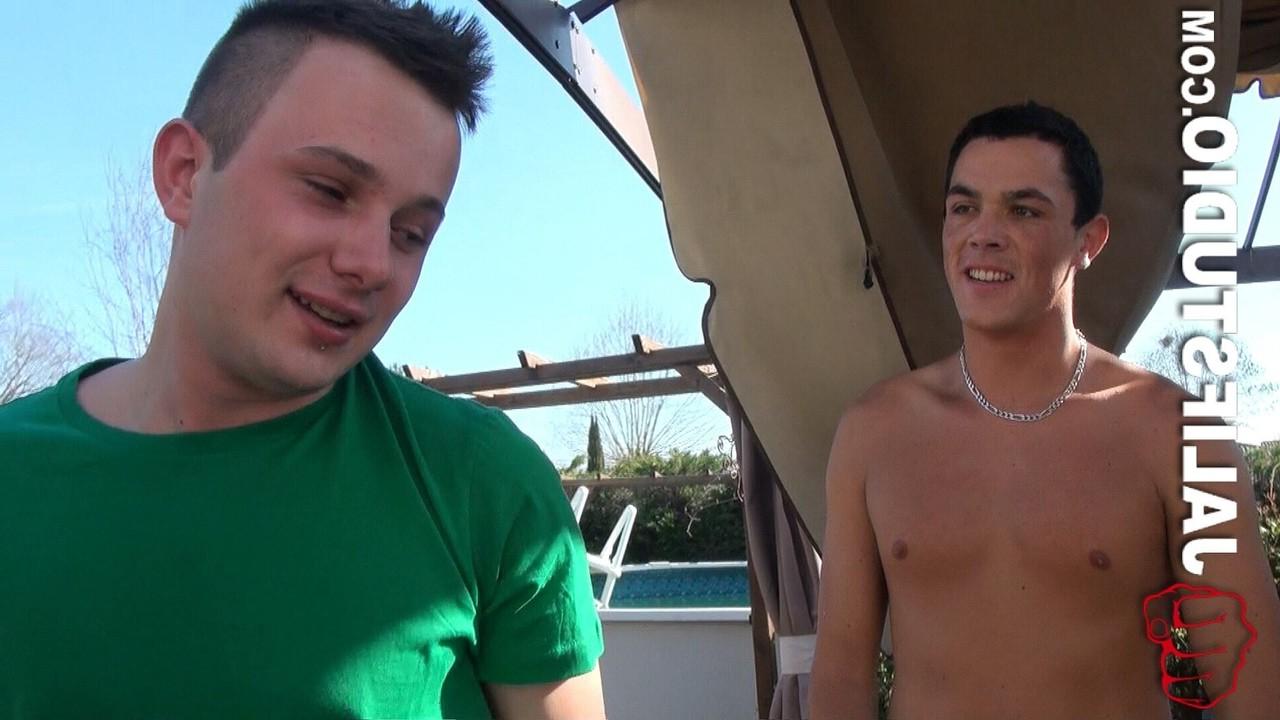 10P Twinks Greg Centuri & Theo Sartera engage in rough gay outdoor sex action