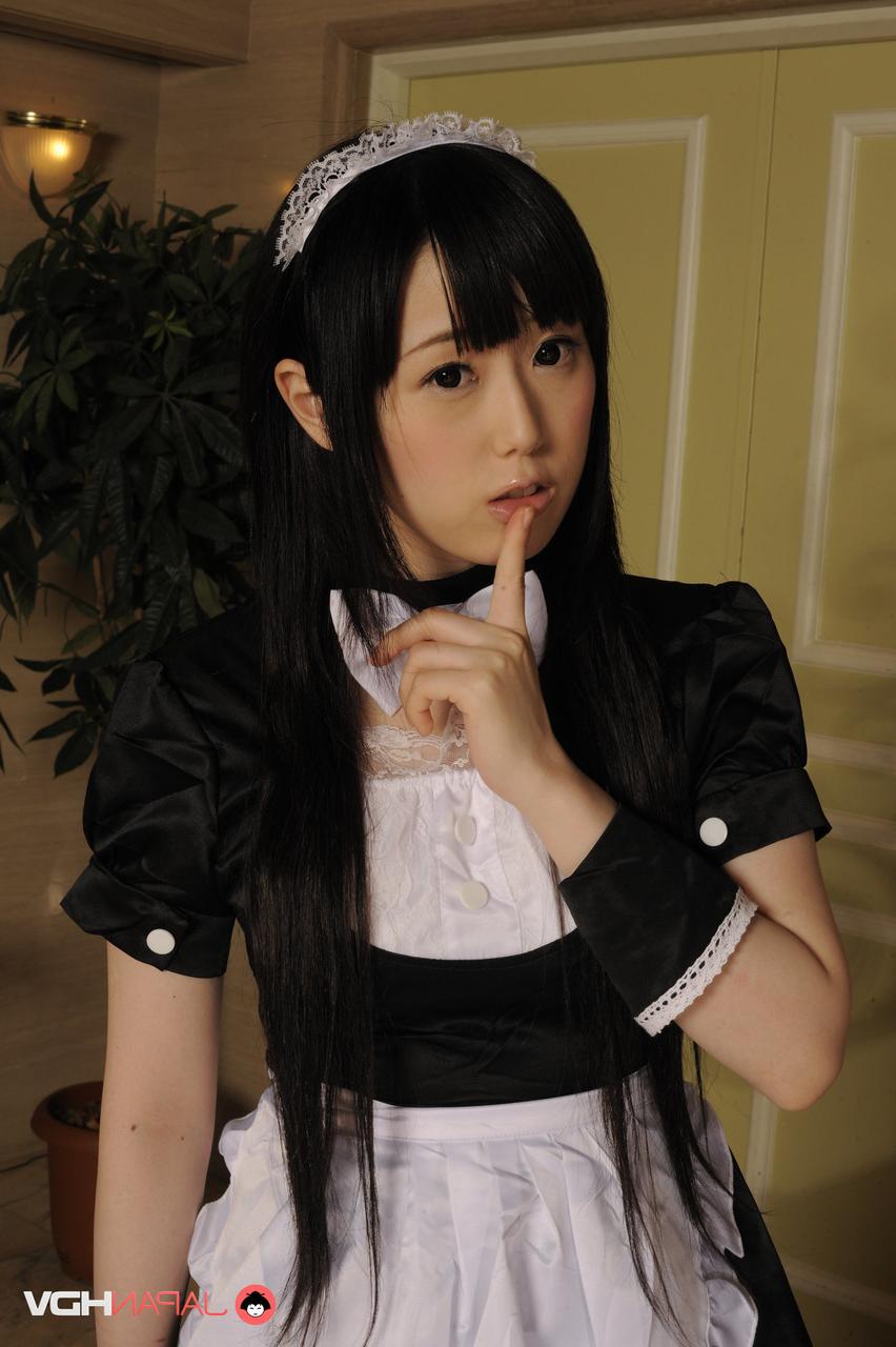 15P Adorable Japanese maid Machiko Ono shows her tight slit while at work