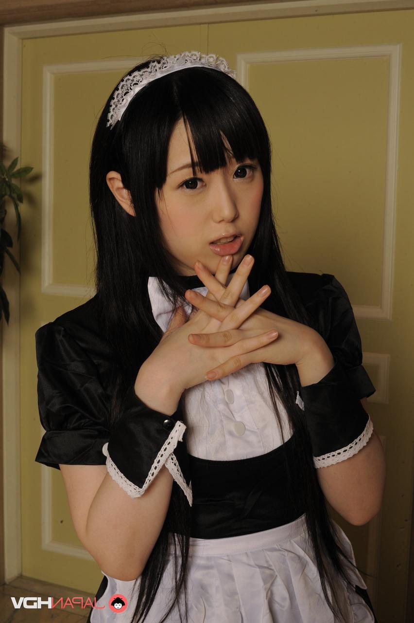 15P Adorable Japanese maid Machiko Ono shows her tight slit while at work