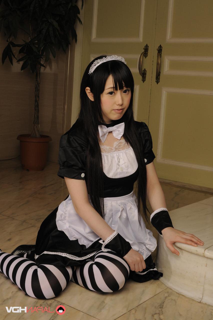 15P Adorable Japanese maid Machiko Ono shows her tight slit while at work