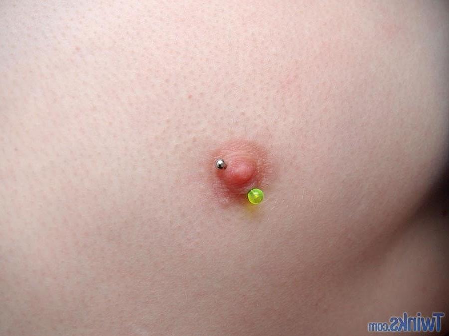 20P Horny twink Jackson C unveils his pierced nipples & round ass & masturbates