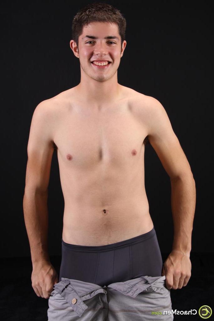 20P Die versauten Schwulen Jet und Gavin Sevin ficken sich gegenseitig beim Bareback-Sex