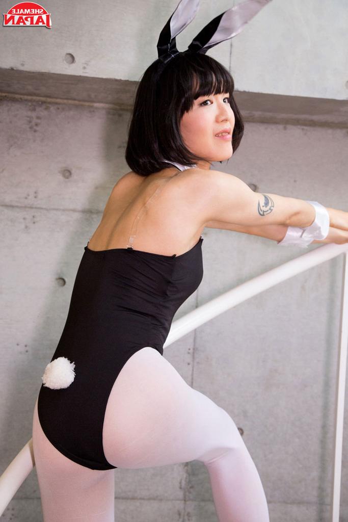 15P Transexual Japón con Yoko Arisu Desnudo XXX