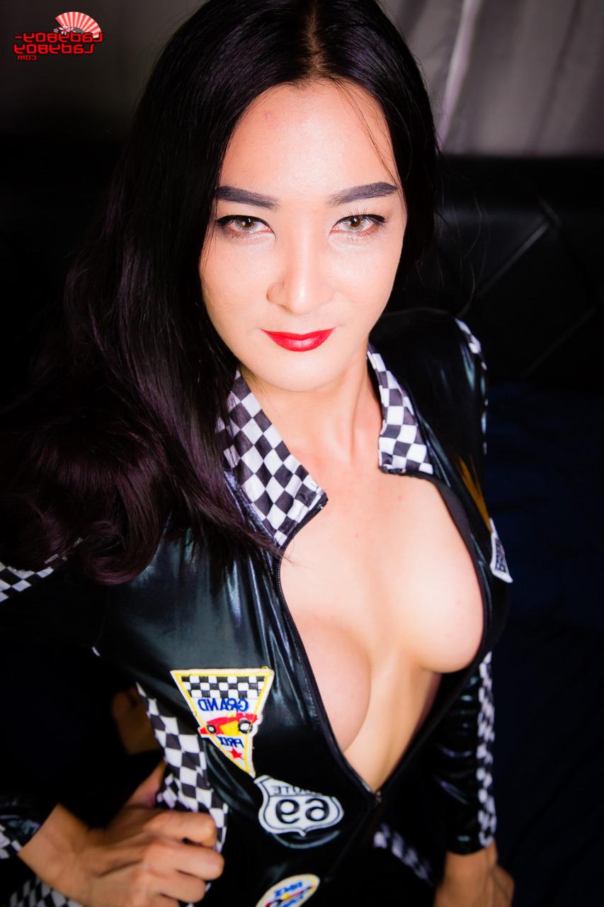 16P Asian TGirl Toon