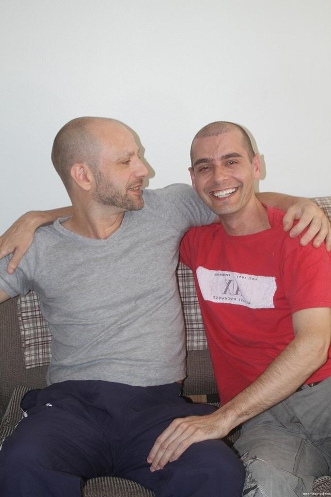 20P Muscular amateur Lucas Layby has a wild threesome with a gay couple
