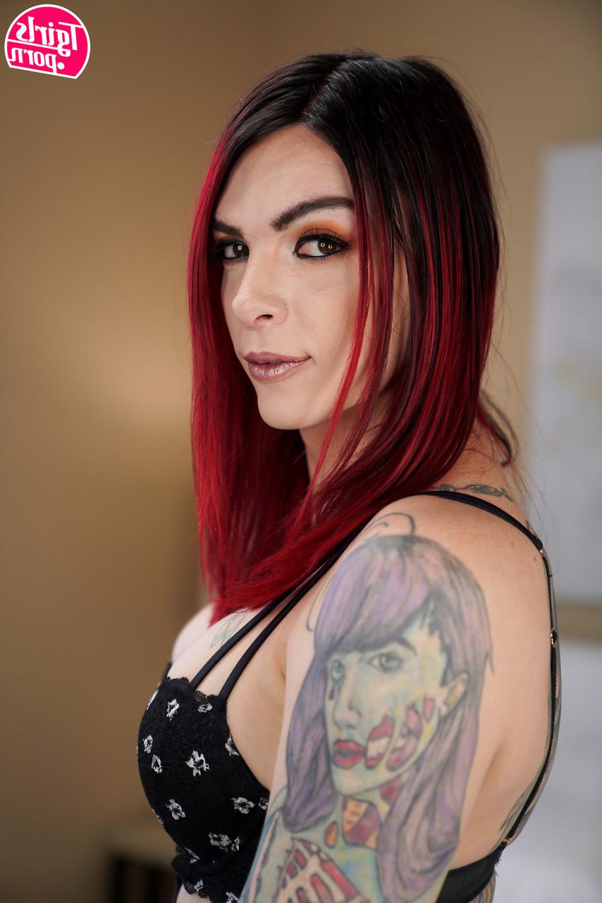 16P TGirls Pornô Chelsea Marie, Jenna Creed