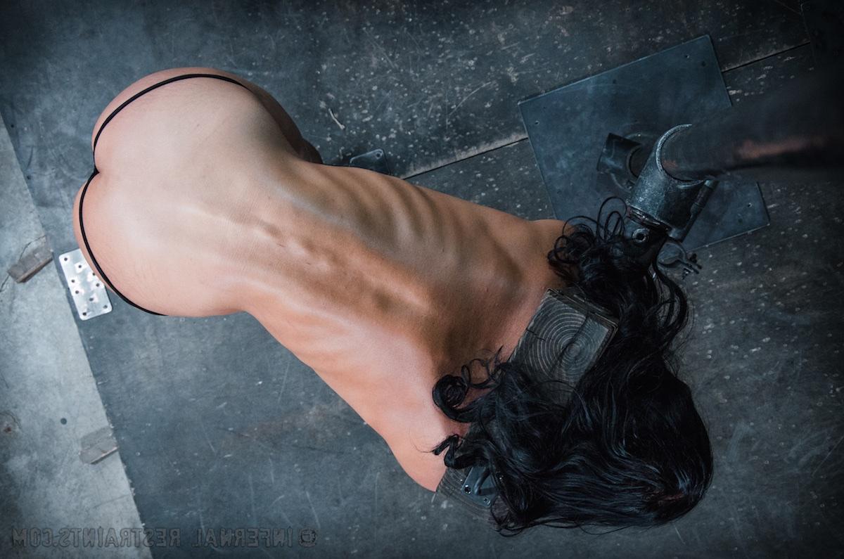 10P Infernal Restraints performed by London River Naked Porn Pics