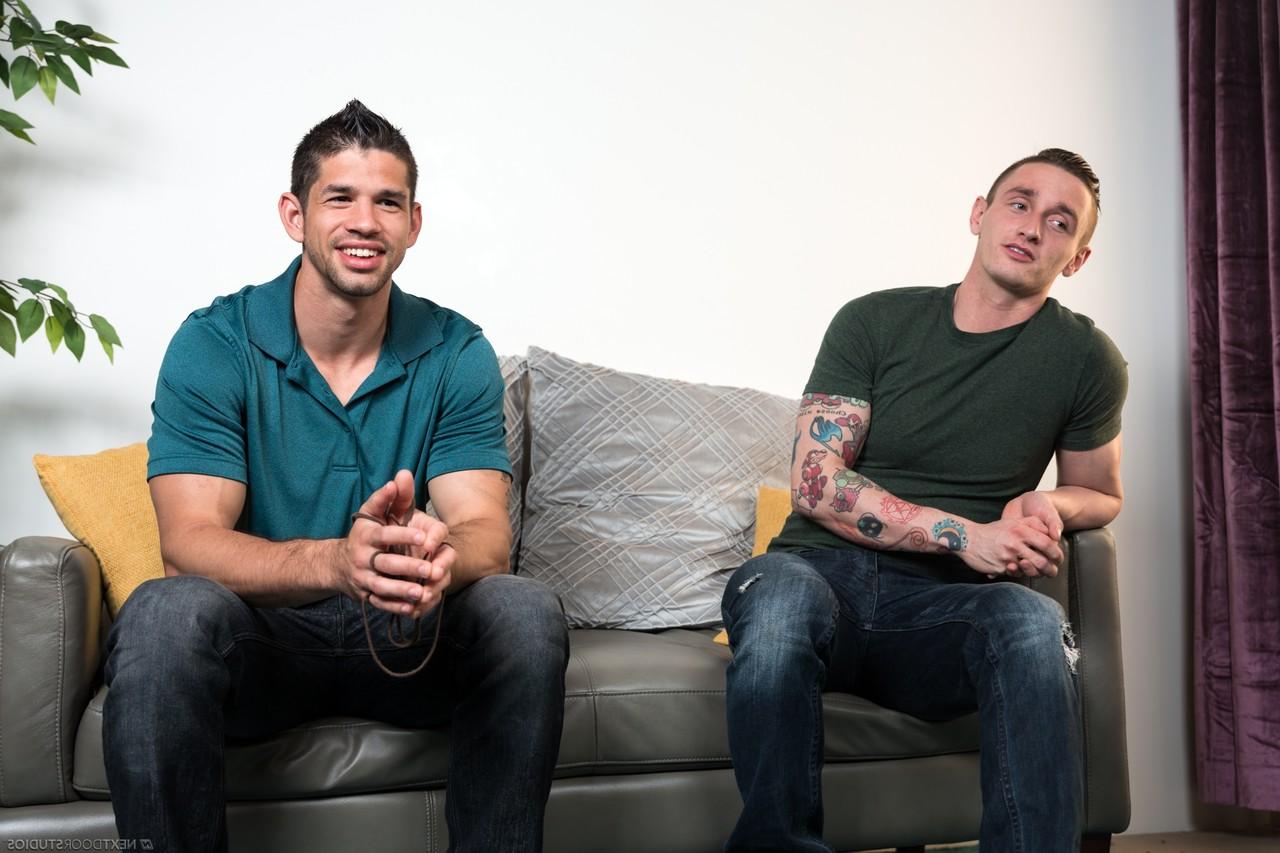 20P Stunning gays Lance Ford and Jason Richards stick their dicks in each other