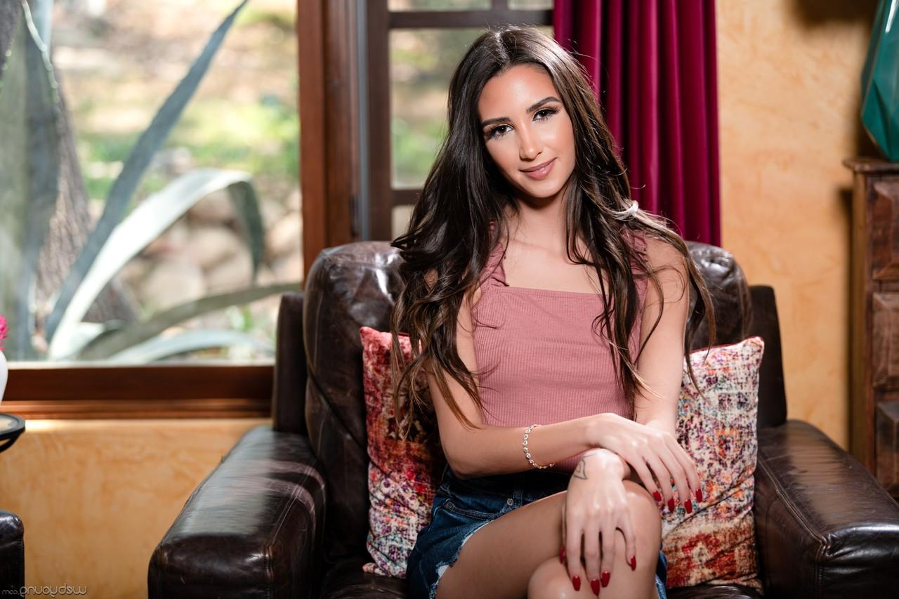 15P Pretty teens Natalia Nix and Laney Grey take turns modelling for a SFW shoot