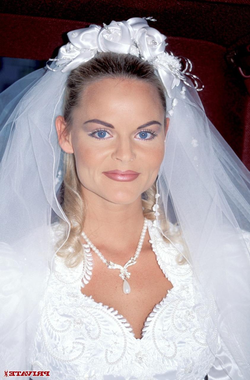 15P Blonde newlywed Theodora enjoys a bisexual FFM 3some on her honeymoon