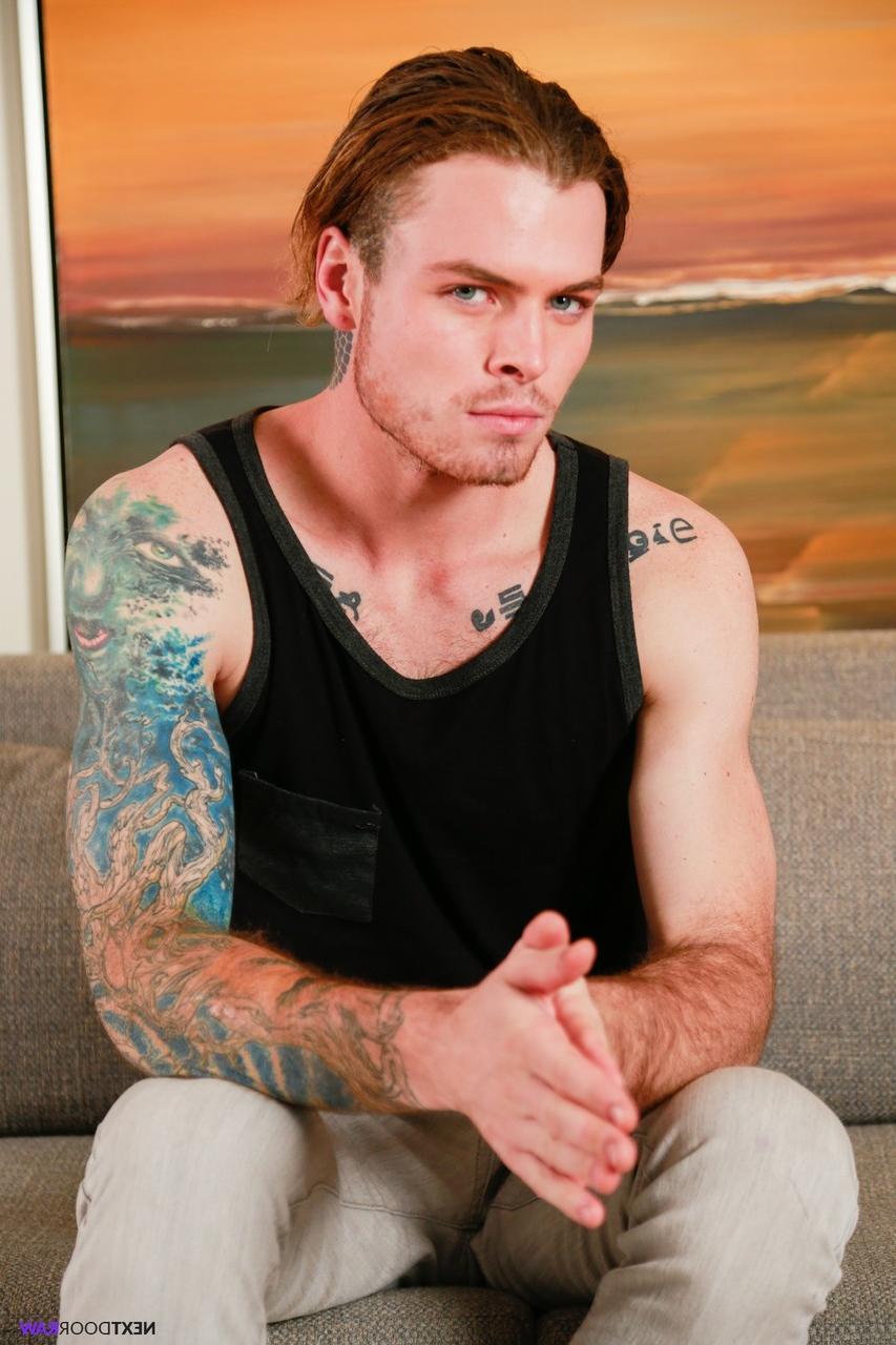 20P Gays excêntricos Zane Porter e Johnny Riley fodem a bunda gostosa um do outro