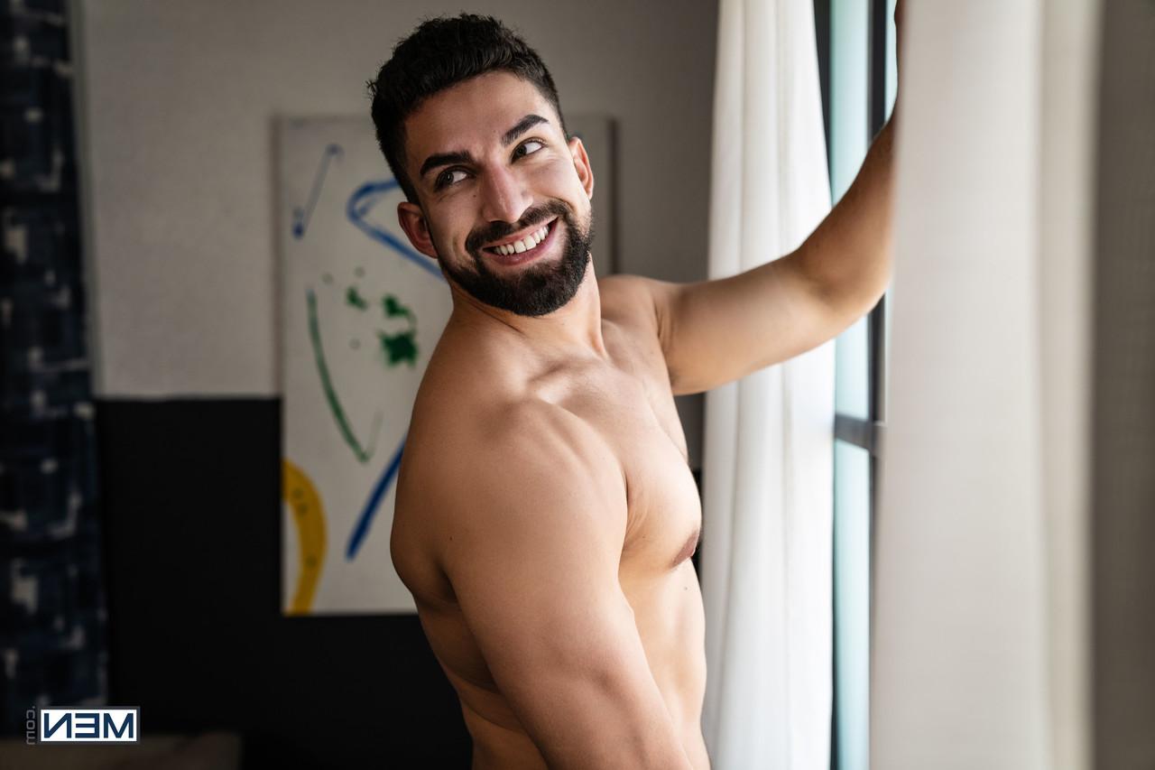20P Men Com Nick LA, Paul Wagner
