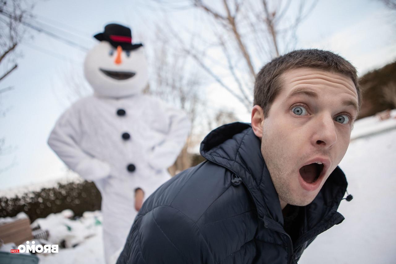 20P Gay snowman Bo Sinn fucking twink Benjamin Blue in the ass from behind