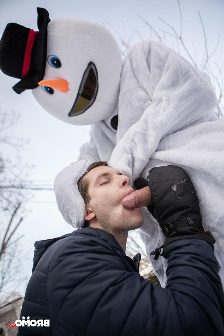 20P Gay snowman Bo Sinn fucking twink Benjamin Blue in the ass from behind