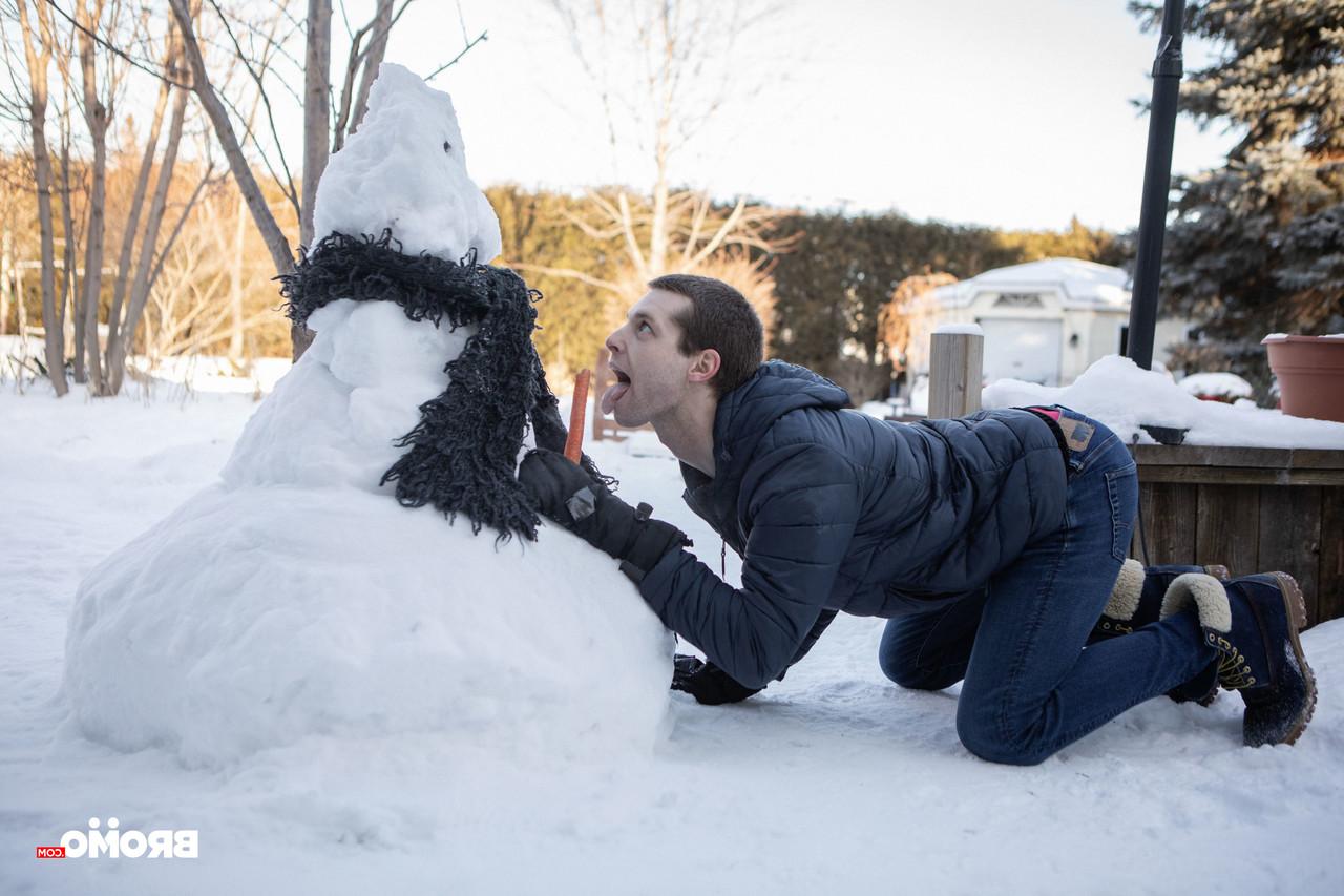 20P Gay snowman Bo Sinn fucking twink Benjamin Blue in the ass from behind