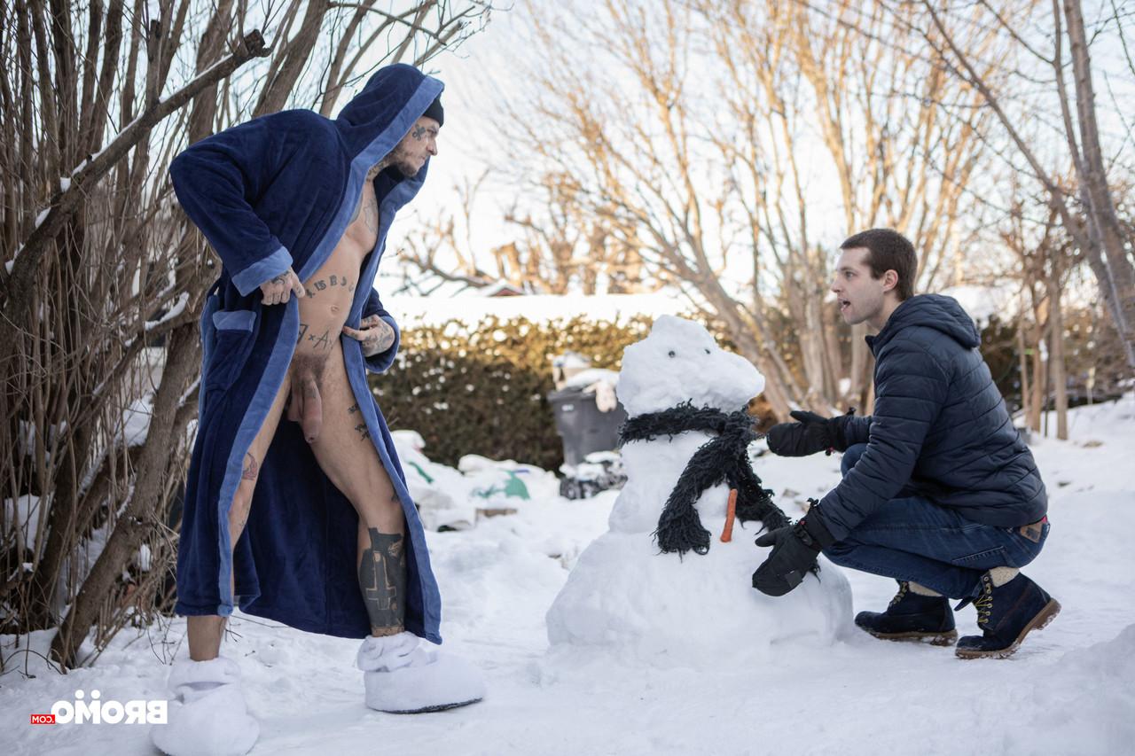 20P Gay snowman Bo Sinn fucking twink Benjamin Blue in the ass from behind