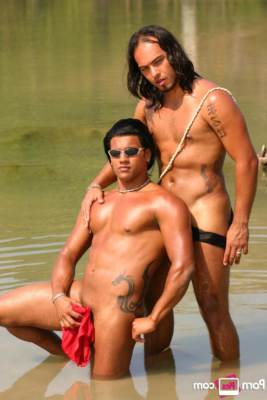20P Athletic gay hunks Andrey & Matheus Axell tease in underwear outdoors