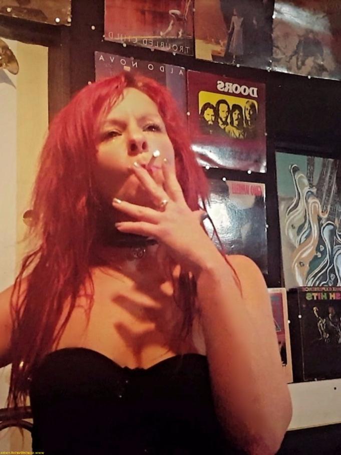 16P Redheaded MILF amateur Lady Scarlet fingers her love hole while smoking