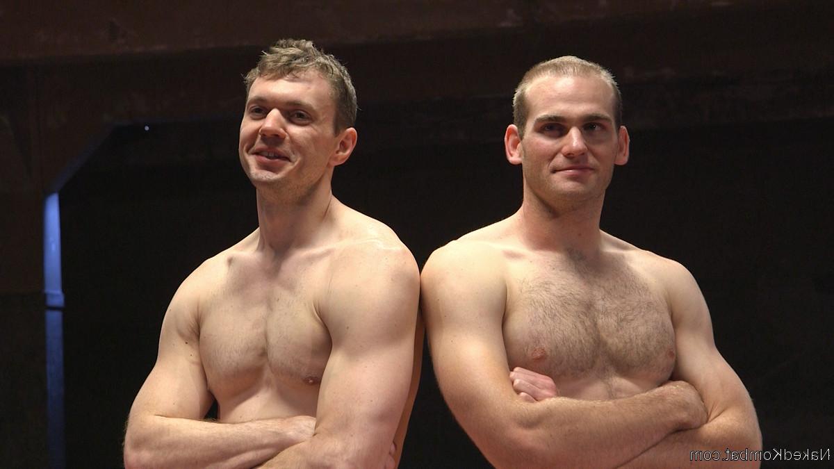 20P Brandon Blake et Jonah Marx nus dans Kombat