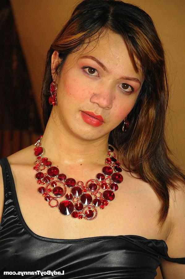 15P Ladyboy Trannys Fotos porno desnudas