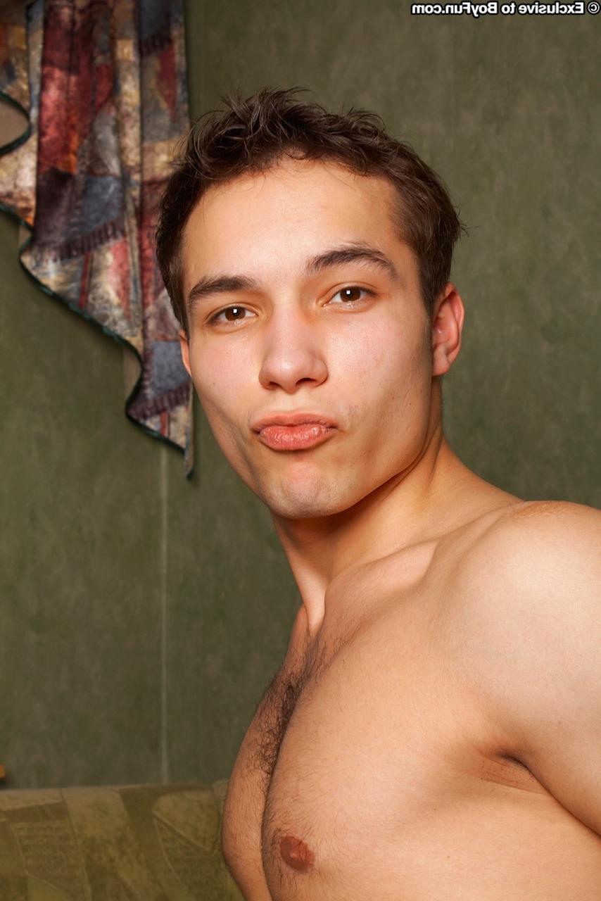 20P Garoto divertido Anton