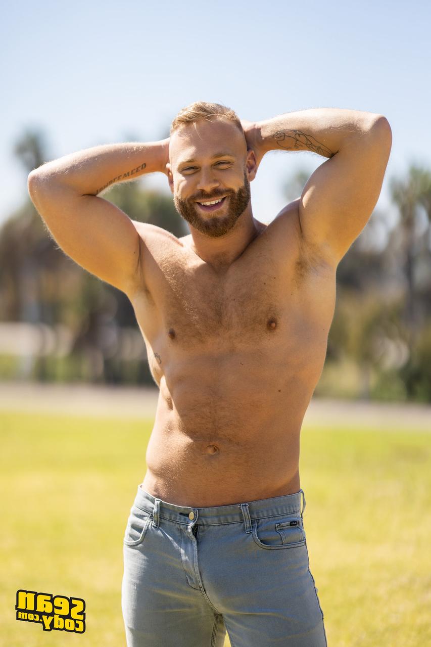 18P Sean Cody Brogan, Vin Roxx