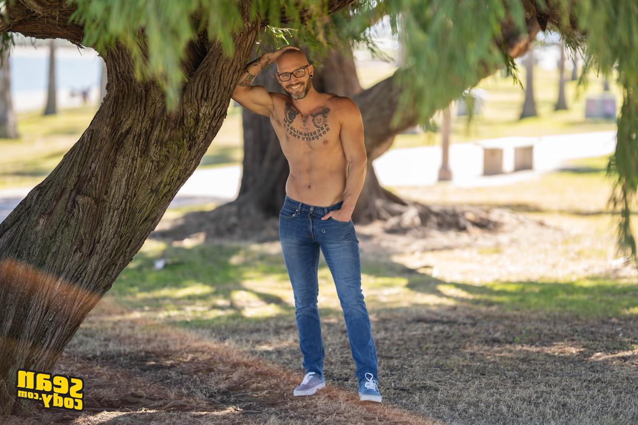 18P Sean Cody Brogan, Vin Roxx