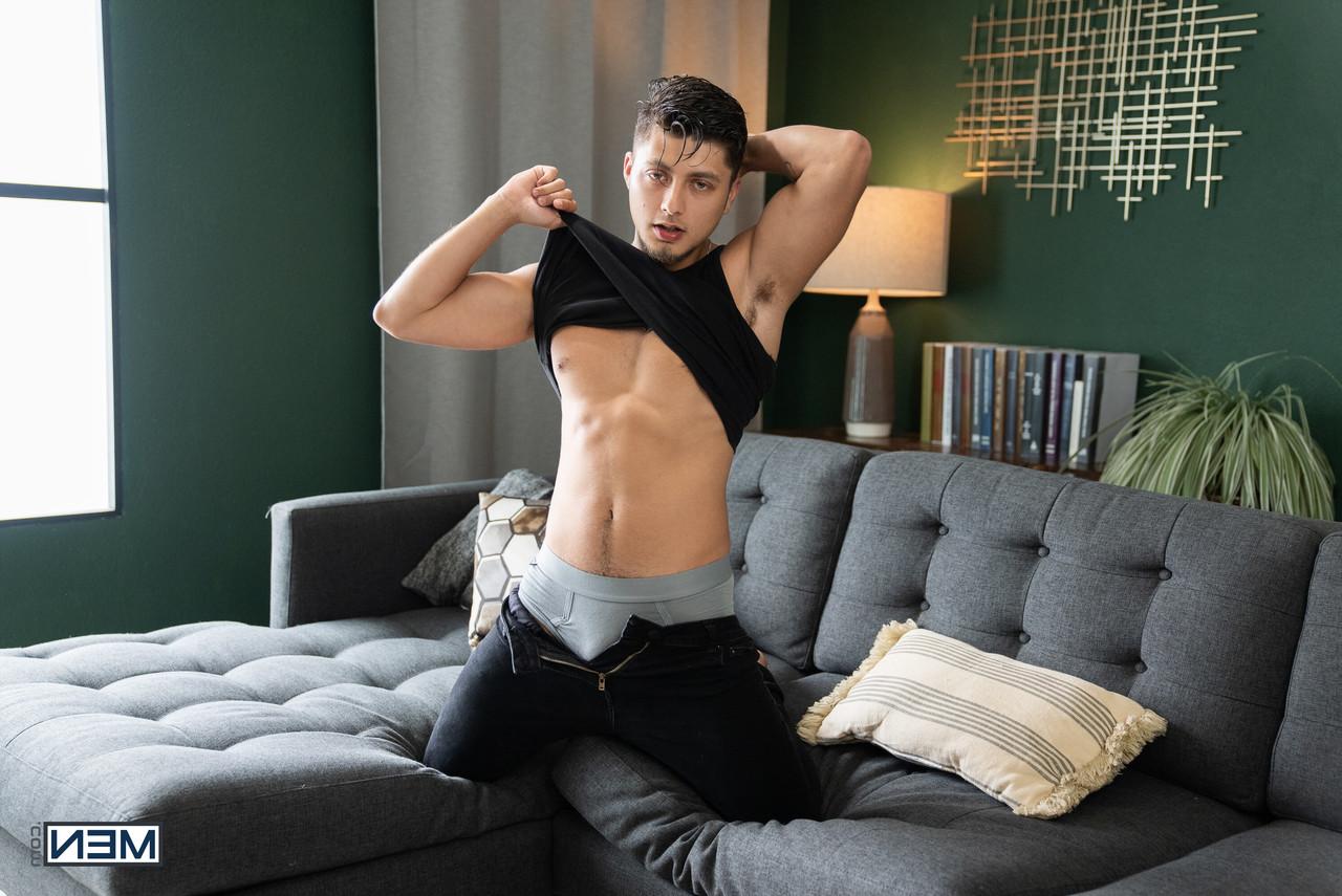 12P Men Com Johnny Donovan, Angel Rivera