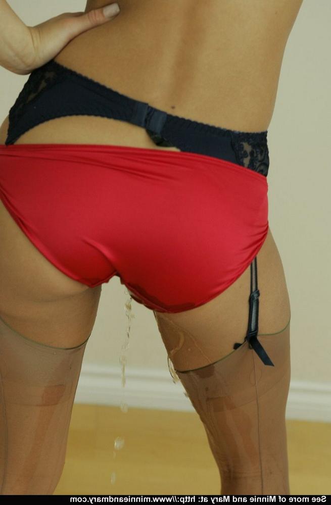 15P Kissing lesbians Minnie and Mary pee in their pants and underwear first