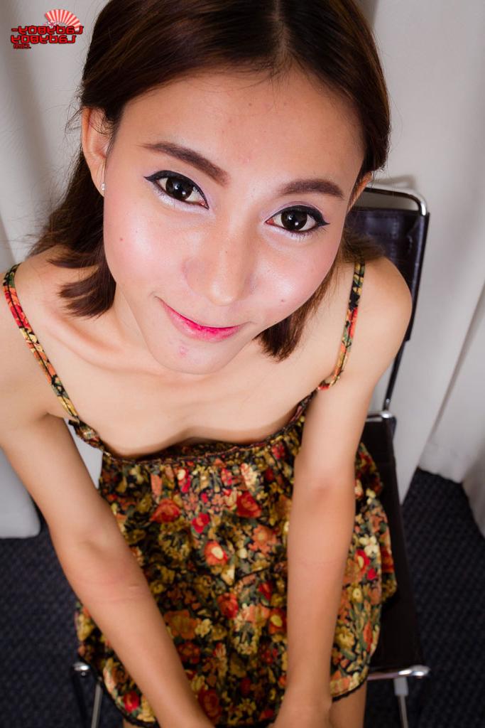 15P Ladyboy Ladyboy mit Penpen XXX Fotos
