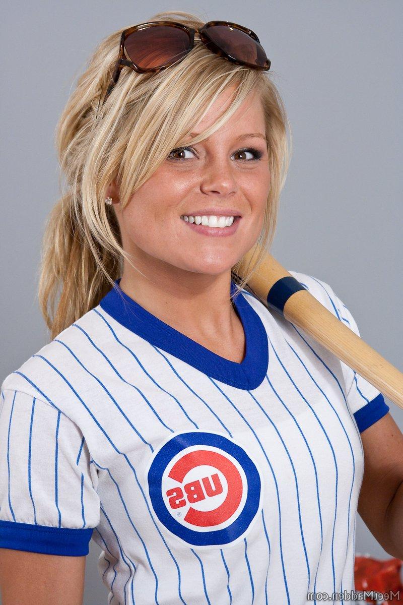 15P Gorda sexy do beisebol fica nua para outra vitória dos Cubs