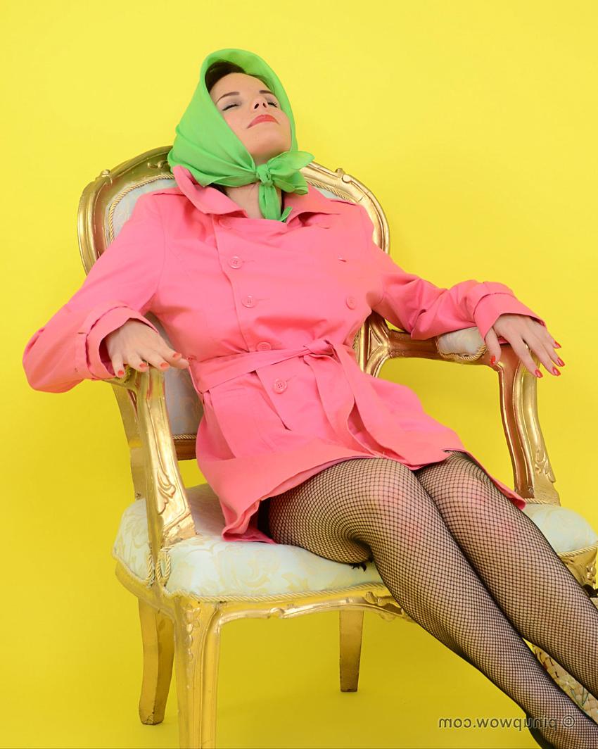 17P Pin-up model Mia unleashes her firm tits while wearing a sexy outfit