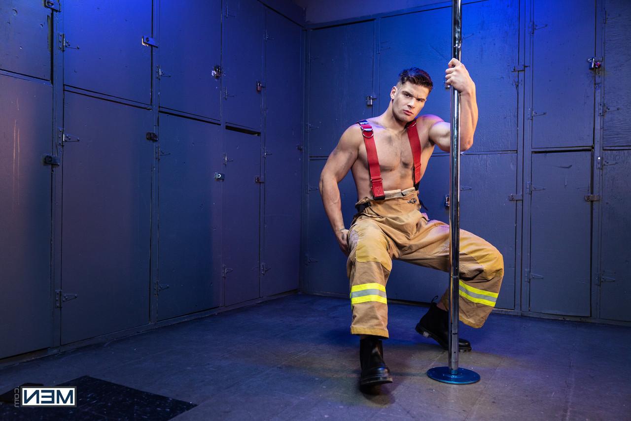 18P Muscular firefighter Malik Delgaty has hardcore anal sex with a hot twink