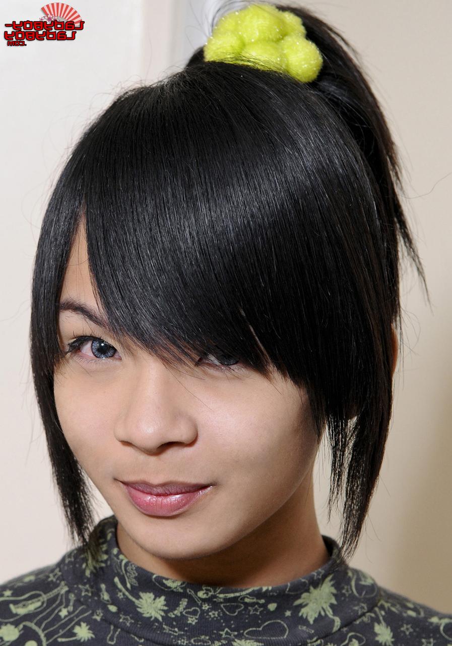 15P Ladyboy Ladyboy fotos quentes