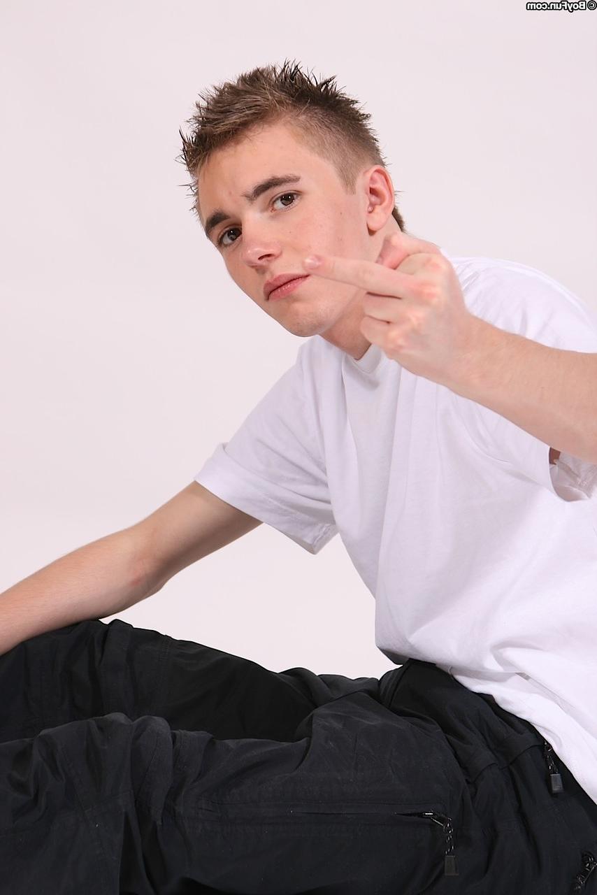 20P Boy Fun Keyno Lewis