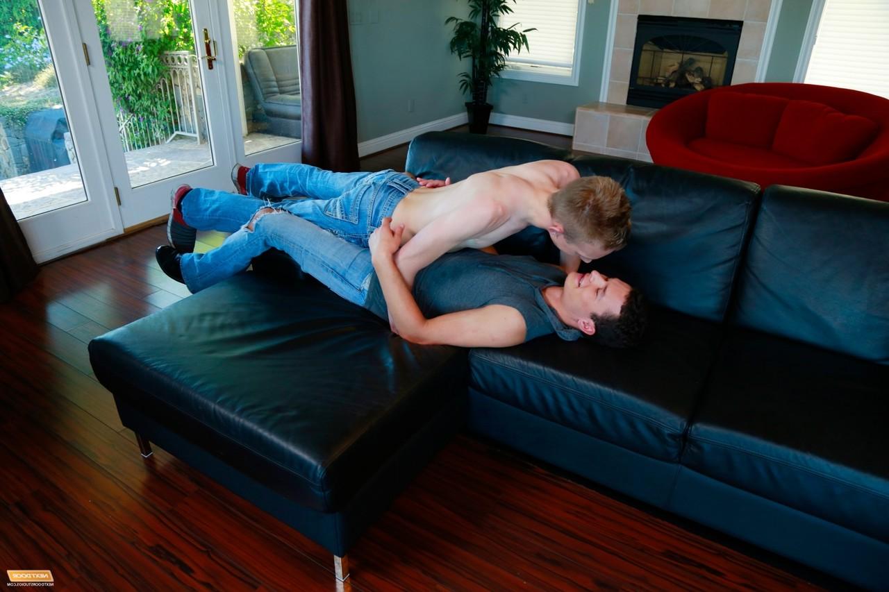 20P Os gays doces Micky Mackenzie e Zak Reed tiram a roupa e fodem como loucos