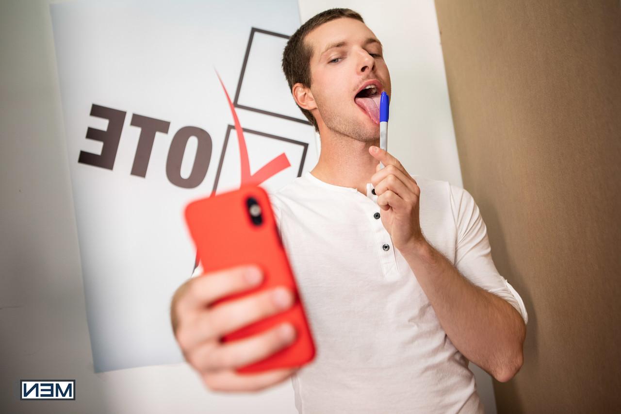 20P Gay stud Benjamin Blue gets ass fucked by poll worker Gabriel Clark