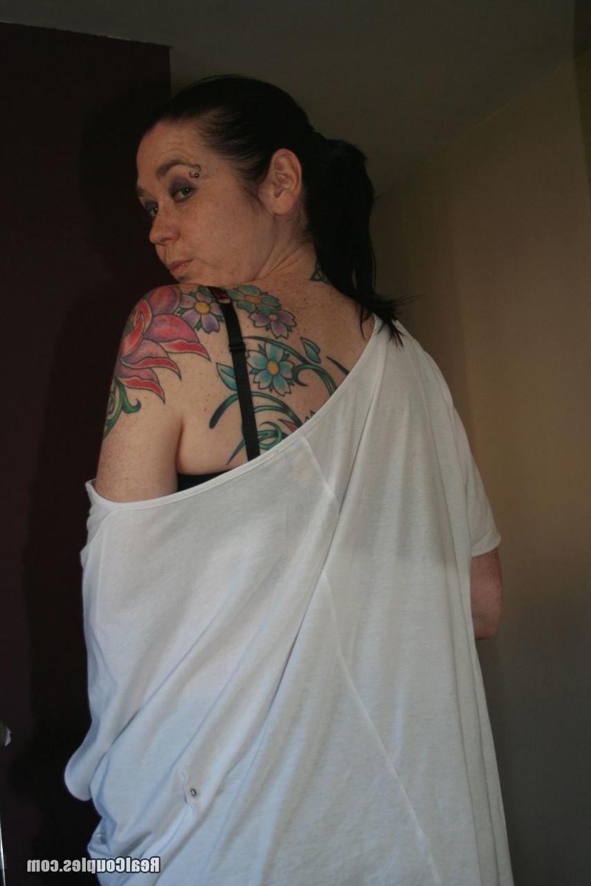 20P Girlfriend with small tits Tempest gets her swollen twat stuffed deeply