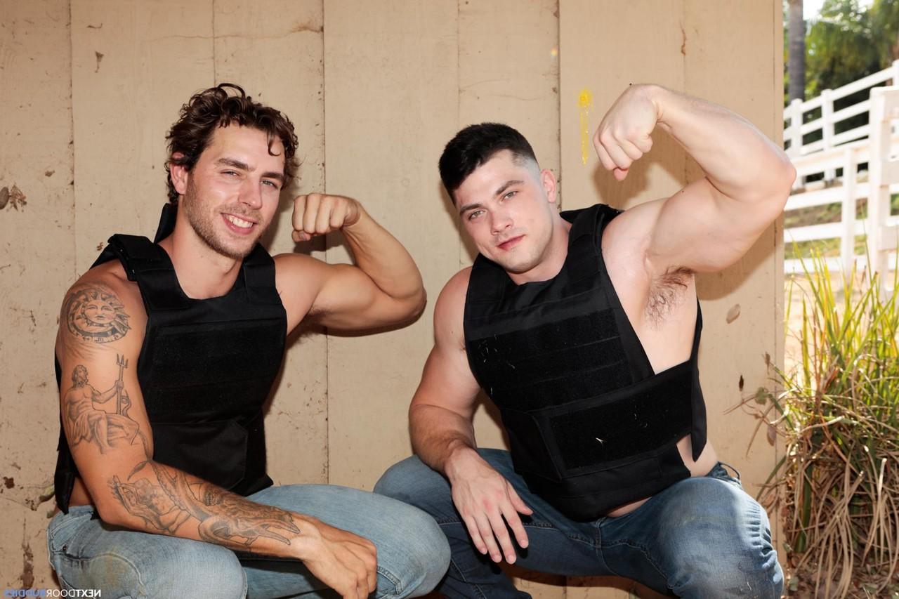 15P Gay hunks Carter Woods & Collin Simpson suck each other's cock & fuck hotly