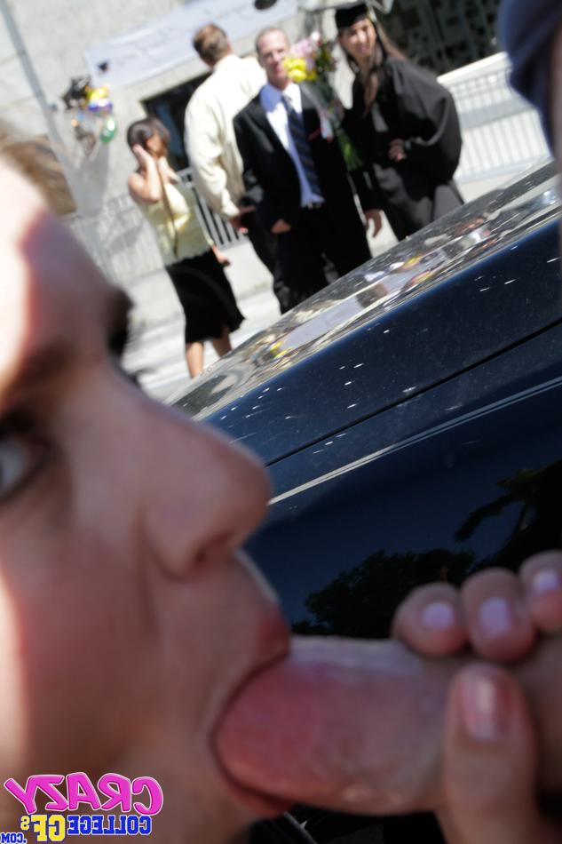 16P A gata amadora Alex Chance está chupando e recebendo esperma na buceta