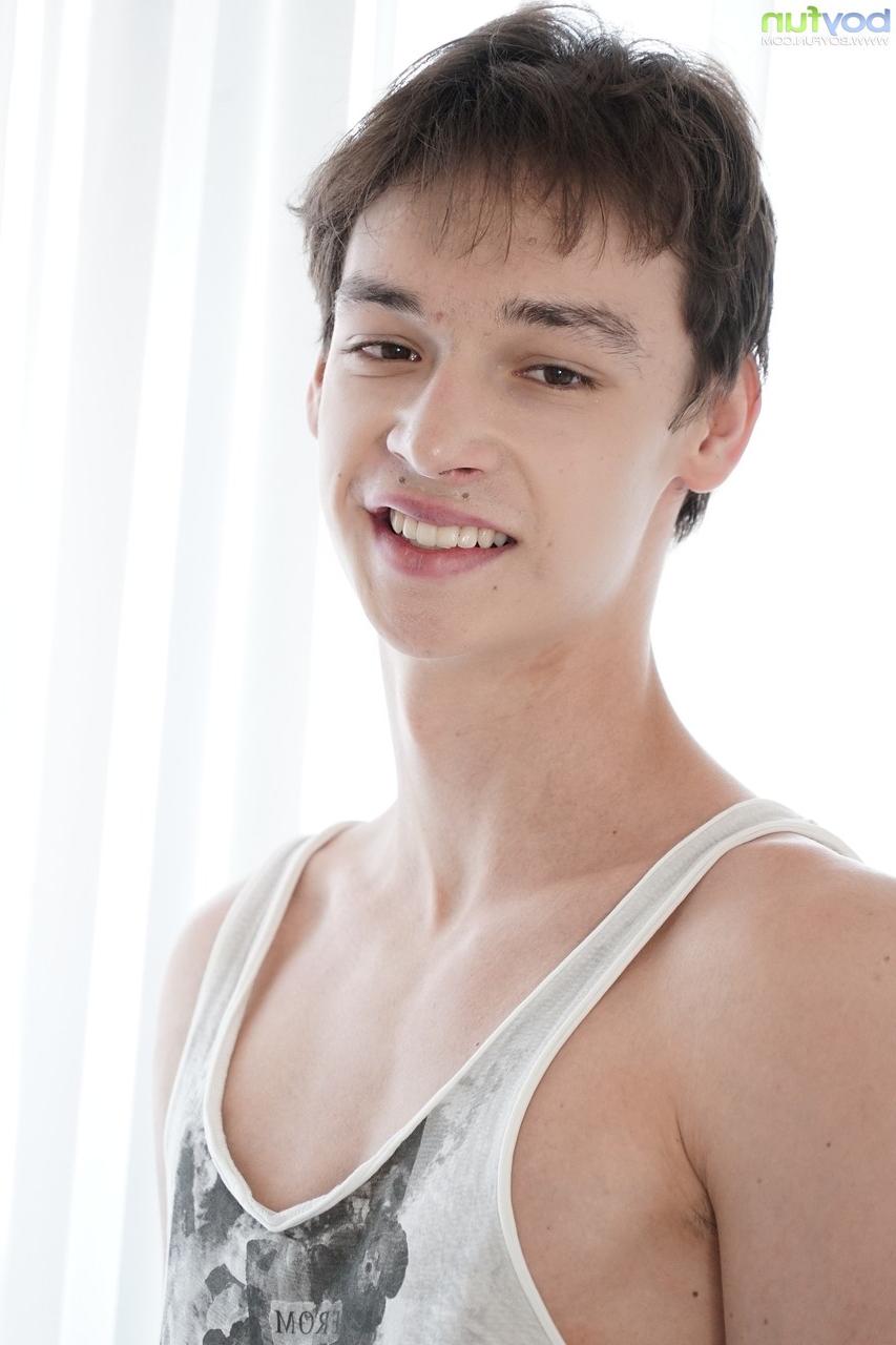 20P Boy Fun Alessandro Katz