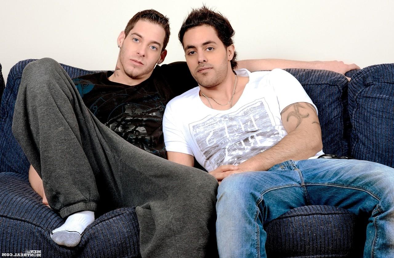 15P Homens gays Lorenzo Star e Ben Rose chupam o pau grande do outro e fazem sexo anal