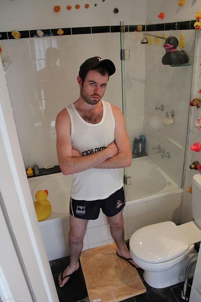 20P Hairy guyJayce Joystick jerks off his small cock in the bathroom
