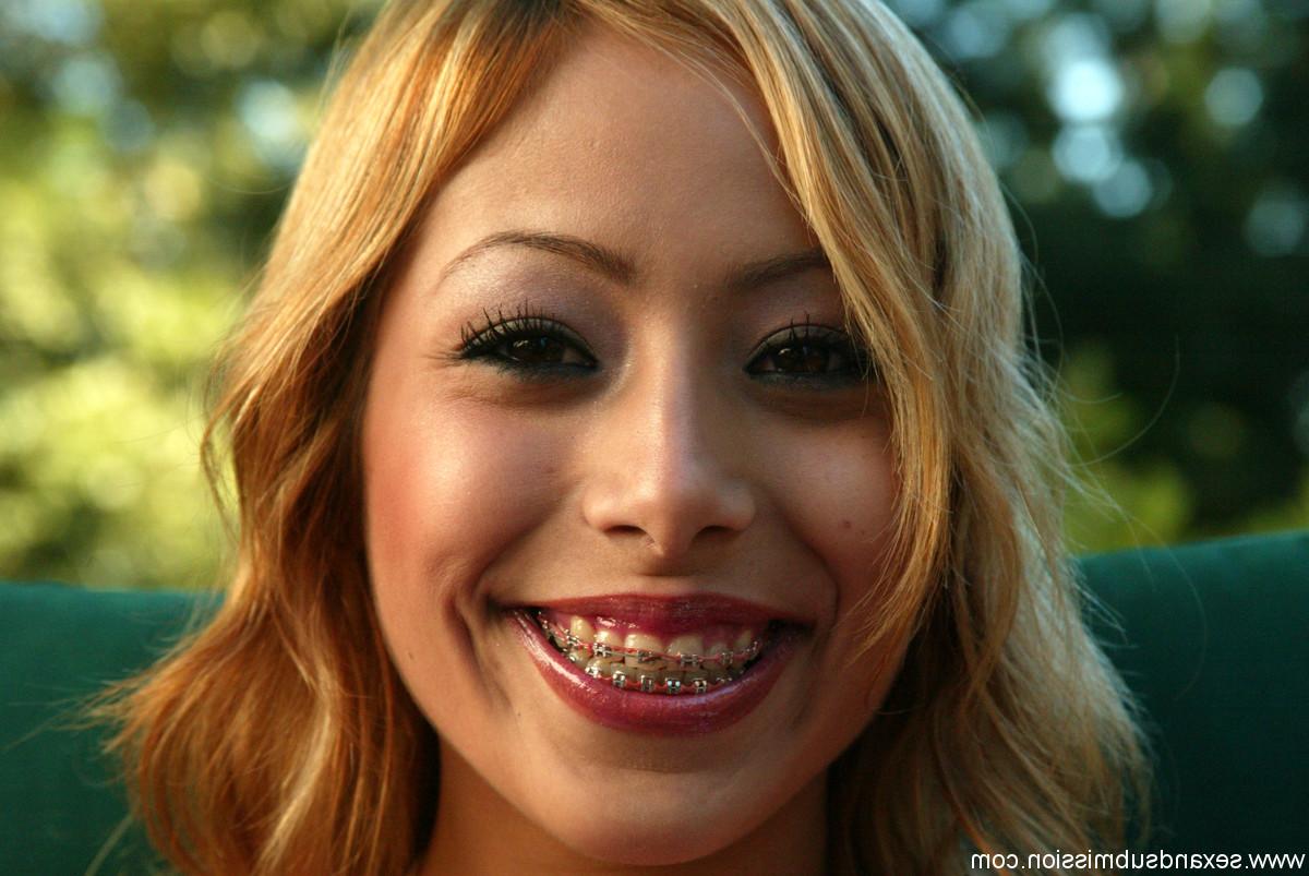 12P Sexo e submissão Adrianna Nicole, Annie Cruz, Kat, Lee Stone, Mark Davis, Areia