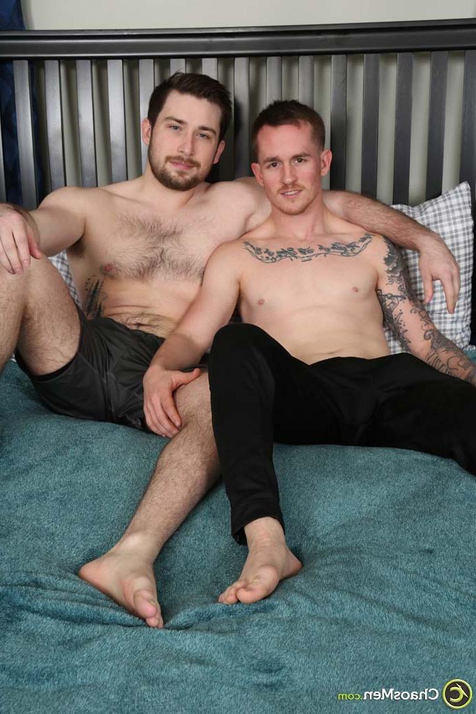 20P Horny gay dudes Kocxin and Kevin Texas fuck each other in bareback sex
