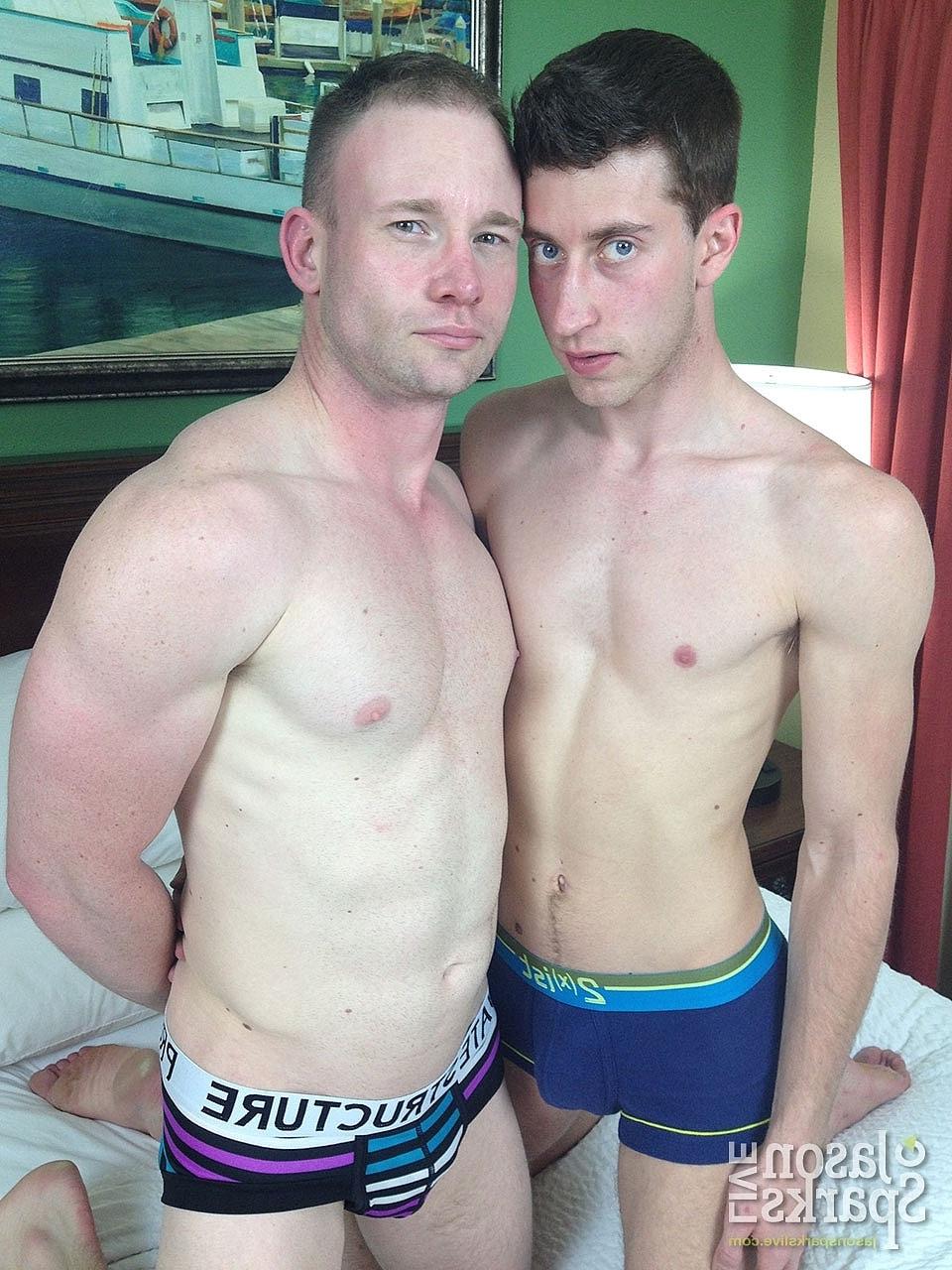 20P Gay hunk Phillip Grant gets analized by a skinny twink with a big dick