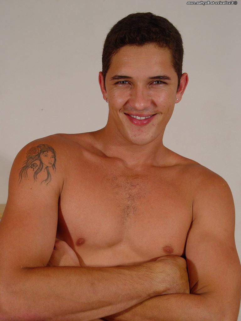 20P Gay stallion Fausto unveils his huge uncut dick & tight asshole before jerking