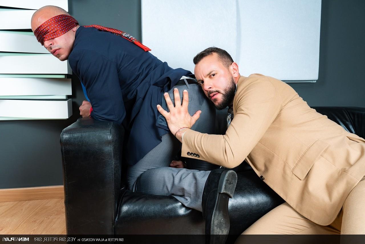 20P Gay colleagues Alan Vicenzo & Sir Peter have hardcore anal sex in the office