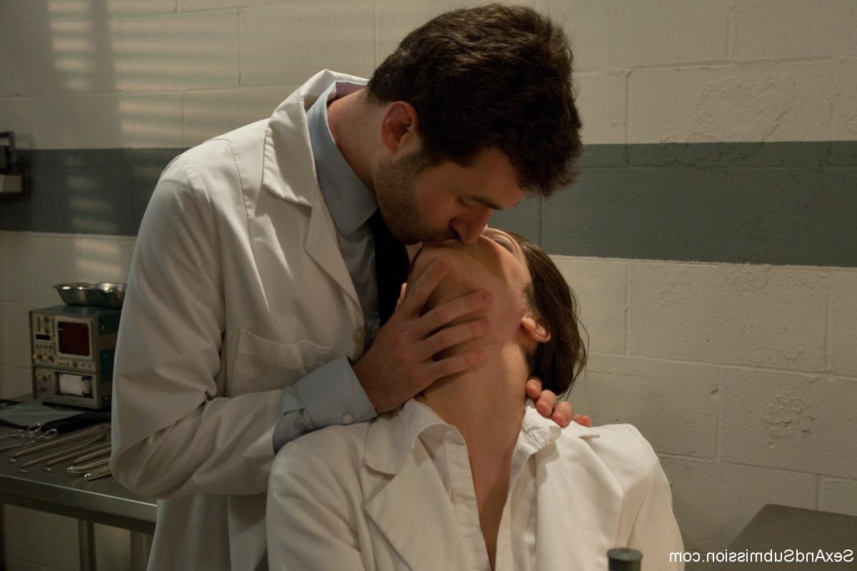 20P Submissive laboratory worker Bobbi Starr gets fucked by her dominant colleague