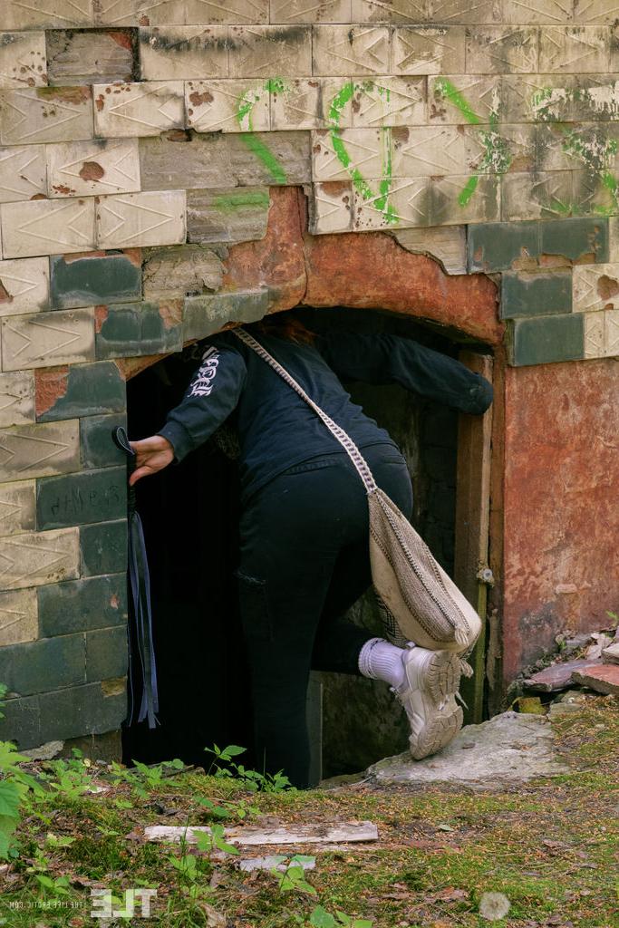 16P Tattooed redhead Cherr plays with her horny pussy at a derelict building